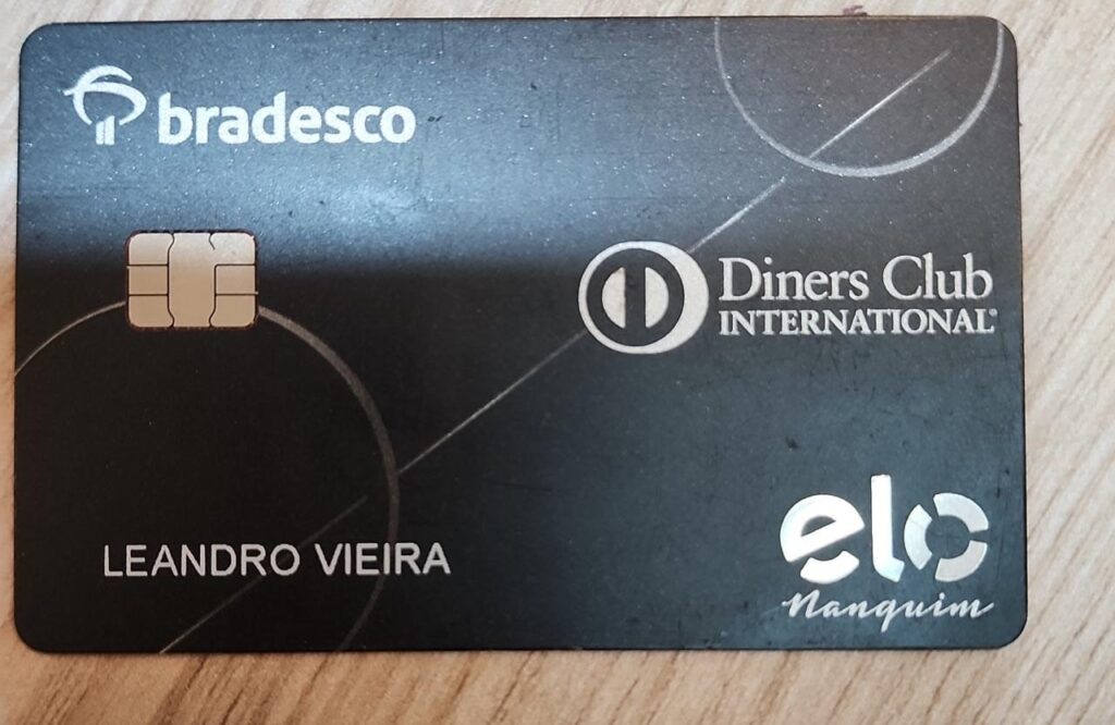 Elo Diners Club do Bradesco agora é restrito para clientes com altos  investimentos no banco - Passageiro de Primeira
