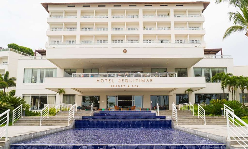 Jequitimar Guarujá: resort pé na areia com até 20% OFF